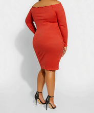 Load image into Gallery viewer, OFF THE SHOULDER BODYCON DRESS
